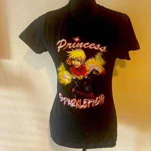 Captain Marvel “Princess Sparklefists” Tee Shirt M